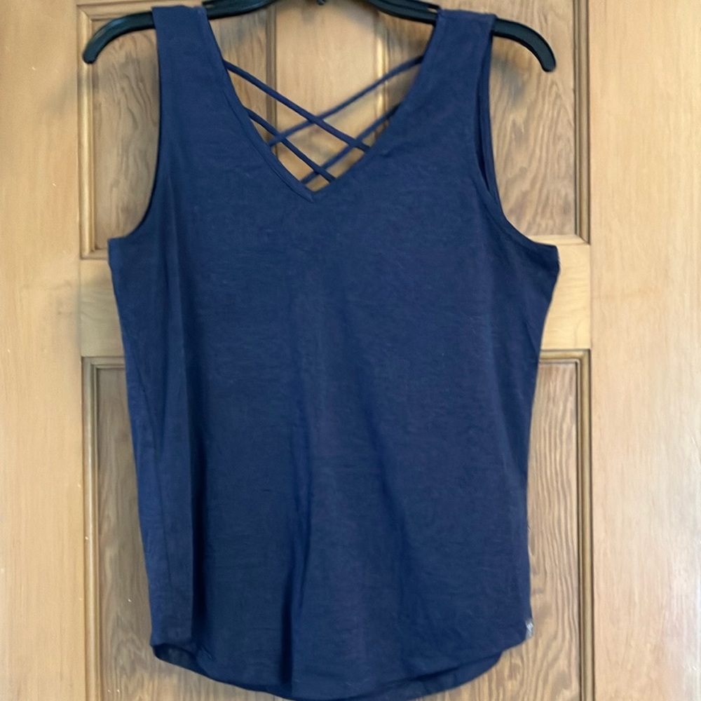 Title Nine Breeze Navy Blue tank top Sleeveless Top medium